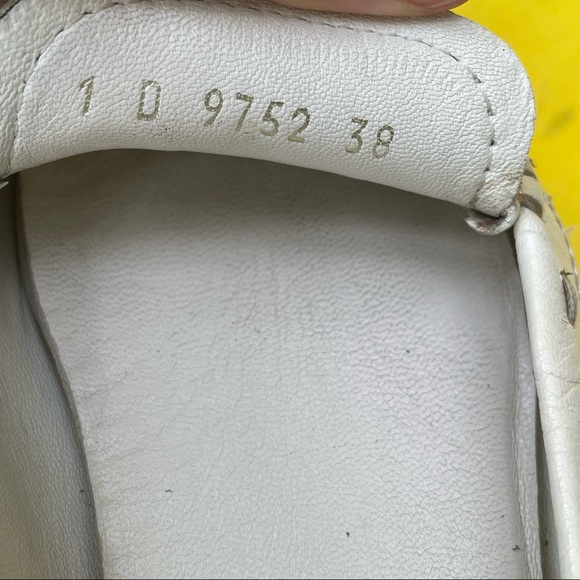 White/gold Prada pebbled leather shoes - Picture 15 of 16